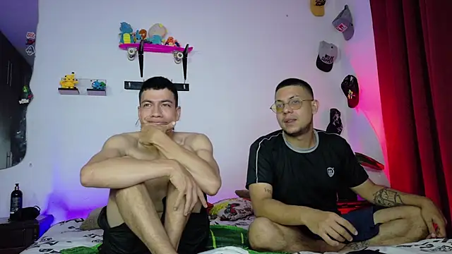 Snapshot of Nymphobuddies chatting on 12/02/25, 03:23 Nymphobuddies online show from 12/02/25, 03:23