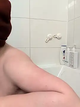 Snapshot of Twitchtheclownn chatting on 03/01/26, 12:01 Twitchtheclownn online show from 03/01/26, 12:01