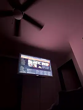 Snapshot of funcouple012 chatting on 01/12/26, 06:18 funcouple012 online show from 01/12/26, 06:18