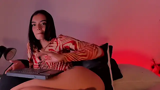 Snapshot of AnabelWolf chatting on 02/11/25, 11:12 AnabelWolf online show from 02/11/25, 11:12