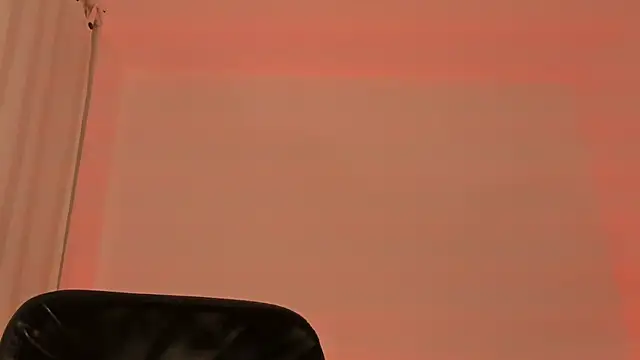 Snapshot of AnabelWolf chatting on 03/04/25, 02:17 AnabelWolf online show from 03/04/25, 02:17