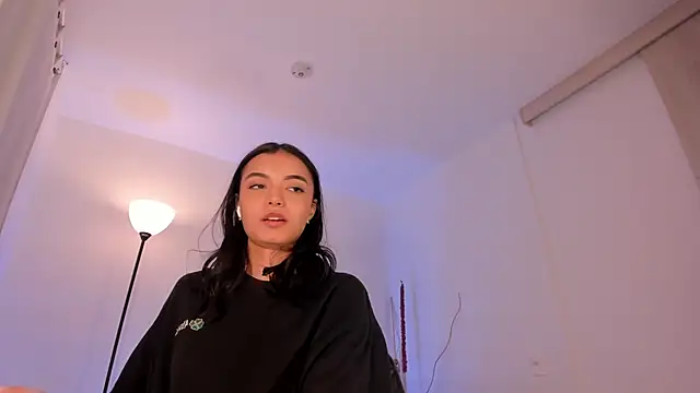 Snapshot of AnabelWolf chatting on 03/20/25, 12:19 AnabelWolf online show from 03/20/25, 12:19