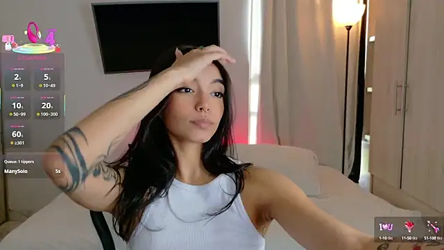 Snapshot of AnabelWolf chatting on 09/22/25, 05:15 AnabelWolf online show from 09/22/25, 05:15