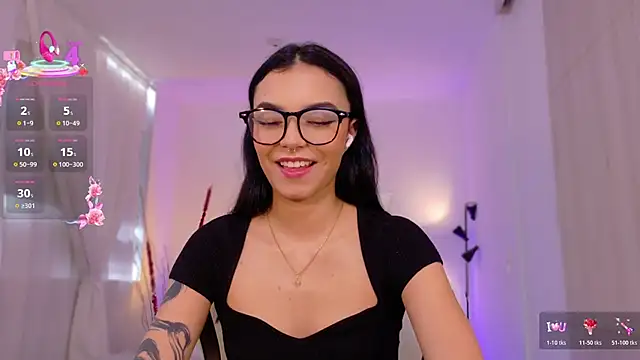 Snapshot of AnabelWolf chatting on 10/17/25, 03:47 AnabelWolf online show from 10/17/25, 03:47