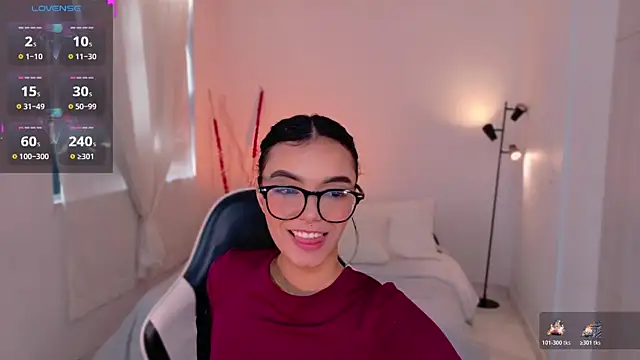 Snapshot of AnabelWolf chatting on 12/15/25, 03:16 AnabelWolf online show from 12/15/25, 03:16