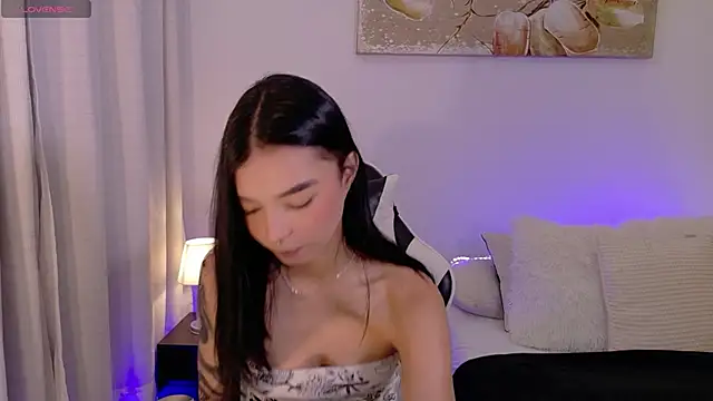 AnabelWolf online show from 06/01/26, 04:09
