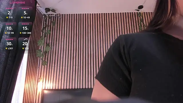 Victoria Ponce1 online show from 02/24/25, 07:30