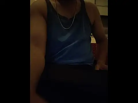 Snapshot of samee00721 chatting on 12/22/25, 11:35 samee00721 online show from 12/22/25, 11:35