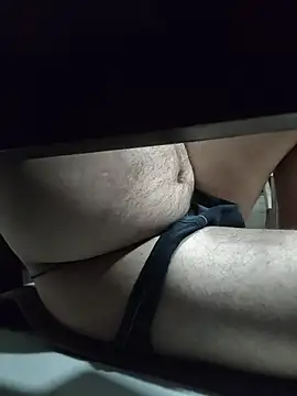 samee00721 online show from 04/26/26, 06:38