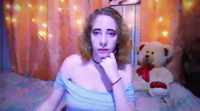 Snapshot of MelxMellie chatting on 12/24/24, 09:33 MelxMellie online show from 12/24/24, 09:33