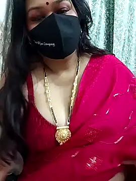 Snapshot of Mayuri77 chatting on 01/18/25, 05:04 Mayuri77 online show from 01/18/25, 05:04