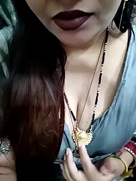 Snapshot of Mayuri77 chatting on 05/02/26, 10:53 Mayuri77 online show from 05/02/26, 10:53
