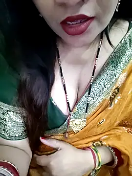 Snapshot of Mayuri77 chatting on 05/07/26, 07:03 Mayuri77 online show from 05/07/26, 07:03