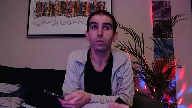 Snapshot of Samir_44200 chatting on 01/24/25, 09:37 Samir 44200 online show from 01/24/25, 09:37