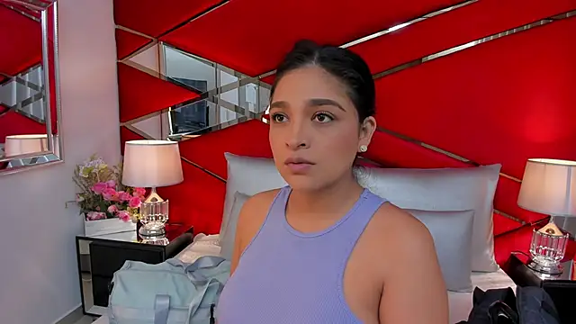 AdeleGray online show from 03/04/25, 12:01