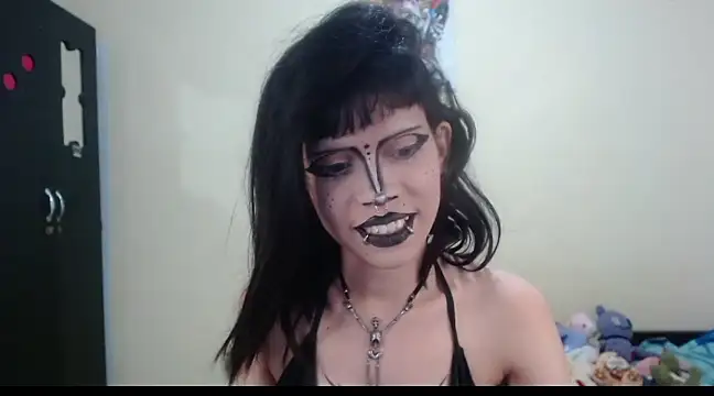 Snapshot of hachi_kitty chatting on 03/20/25, 02:19 hachi kitty online show from 03/20/25, 02:19