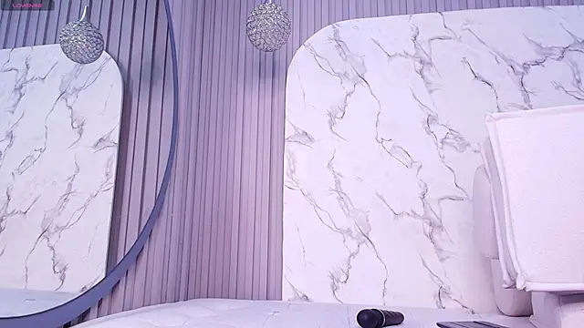 Franchesca De Luca online show from 02/02/25, 06:26