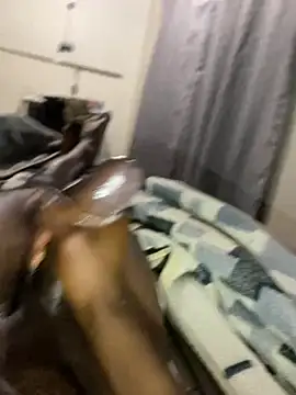 Snapshot of GangsterCouple-Aimy-Jonny chatting on 02/16/26, 01:24 GangsterCouple-Aimy-Jonny online show from 02/16/26, 01:24