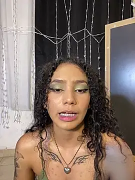 Snapshot of Dakota_M1 chatting on 03/19/25, 03:20 Dakota M1 online show from 03/19/25, 03:20