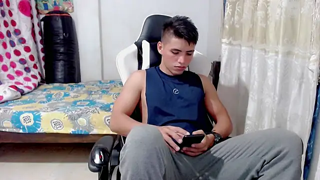 danilo302209 online show from 01/22/25, 11:21