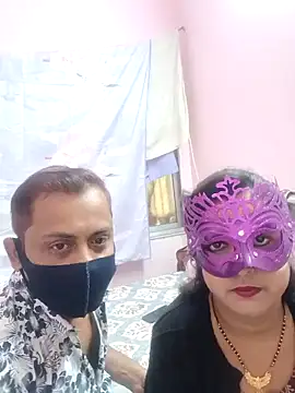 Snapshot of Cute-manisha chatting on 01/05/25, 09:15 Cute-manisha online show from 01/05/25, 09:15