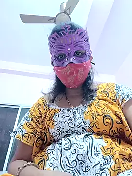 Snapshot of Cute-manisha chatting on 01/16/25, 11:37 Cute-manisha online show from 01/16/25, 11:37