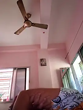 Snapshot of Cute-manisha chatting on 03/11/25, 01:16 Cute-manisha online show from 03/11/25, 01:16