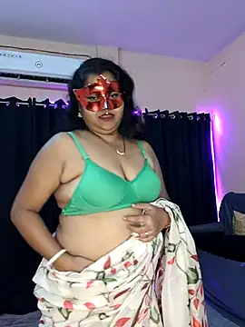 Snapshot of hottbabycam chatting on 07/28/26, 07:15 hottbabycam online show from 07/28/26, 07:15