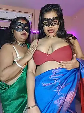 Snapshot of hottbabycam chatting on 07/31/26, 03:11 hottbabycam online show from 07/31/26, 03:11
