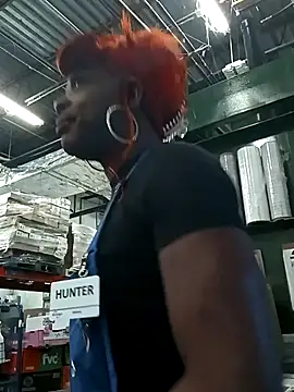 Snapshot of kobrashekyng chatting on 09/29/25, 12:43 kobrashekyng online show from 09/29/25, 12:43