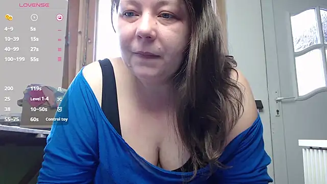 Snapshot of KasiaPrivat chatting on 01/06/25, 10:13 KasiaPrivat online show from 01/06/25, 10:13