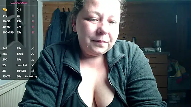 Snapshot of KasiaPrivat chatting on 02/27/25, 05:15 KasiaPrivat online show from 02/27/25, 05:15