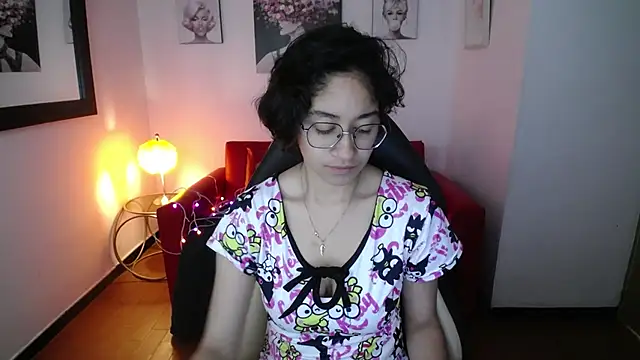 Lili Gomez  online show from 02/15/25, 01:38