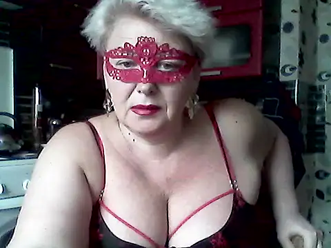 Lisa Suzie online show from 04/07/26, 08:59