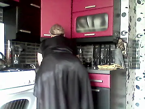 Lisa Suzie online show from 05/15/26, 09:05