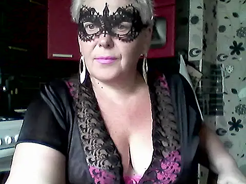 Lisa Suzie online show from 06/16/26, 08:17
