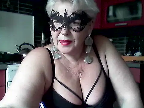 Lisa Suzie online show from 06/19/26, 10:08