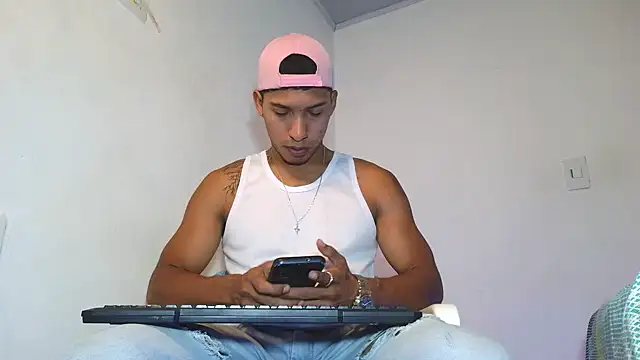 Snapshot of maximo_vega_newv chatting on 04/02/26, 08:39 maximo vega newv online show from 04/02/26, 08:39