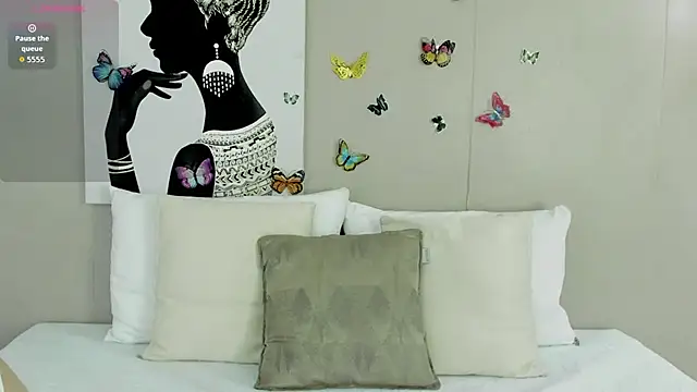 Adelesmithh online show from 11/18/25, 11:36