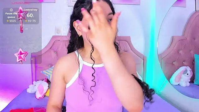 amandalee01 online show from 11/24/25, 07:57