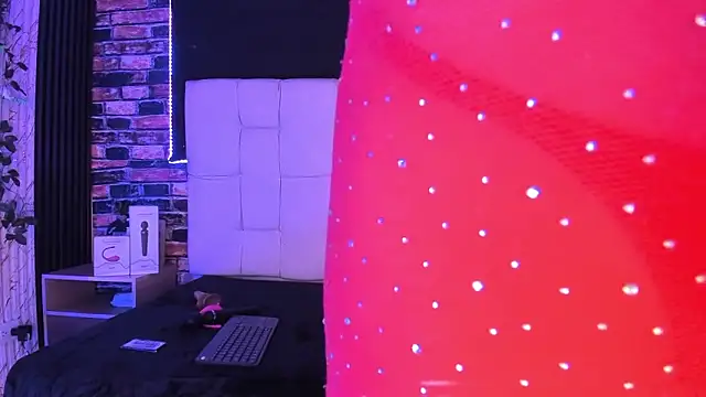 Snapshot of meelanyharux303av chatting on 02/18/26, 09:49 meelanyharux303av online show from 02/18/26, 09:49