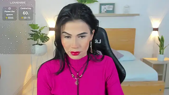 stephanya  online show from 02/04/25, 12:22