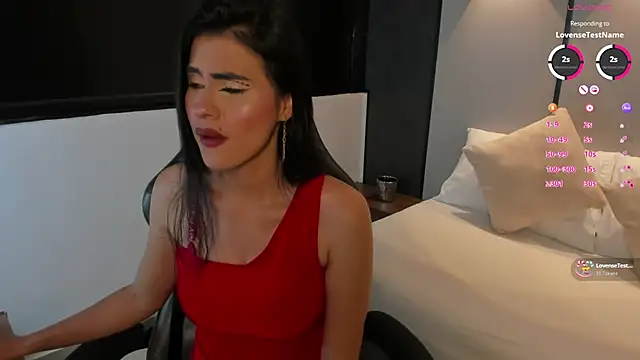 stephanya  online show from 10/24/25, 08:05