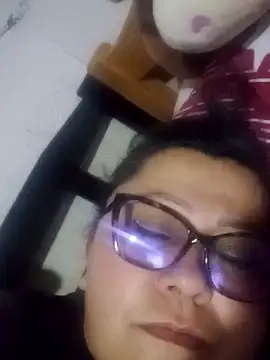 Darly Gomez online show from 12/23/24, 01:29