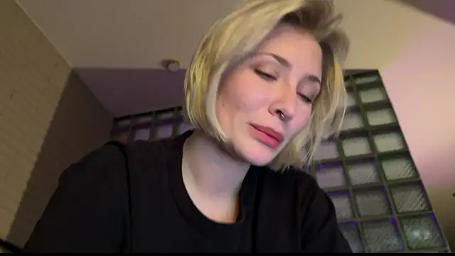 Snapshot of alexa_novak chatting on 06/01/26, 03:30 alexa novak online show from 06/01/26, 03:30