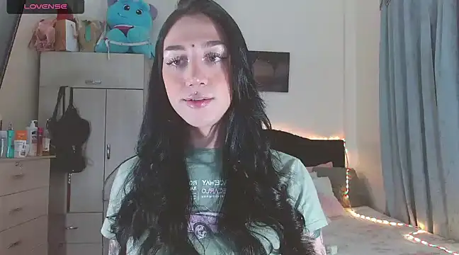 Snapshot of karla_zambrano chatting on 03/21/25, 08:08 karla zambrano online show from 03/21/25, 08:08