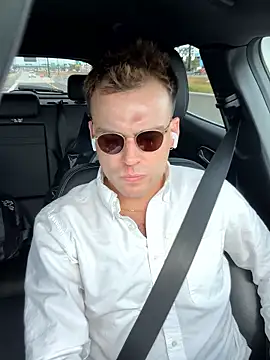 Snapshot of 69woodinson chatting on 02/18/26, 08:16 69woodinson online show from 02/18/26, 08:16