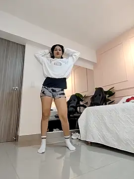 SHARONN     online show from 10/09/25, 04:10