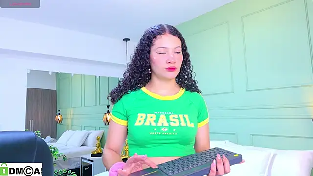 SHARONN     online show from 05/01/26, 07:40