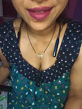 Snapshot of Sexy_Mona_Bhabhi chatting on 05/21/26, 06:26 Sexy Mona Bhabhi online show from 05/21/26, 06:26